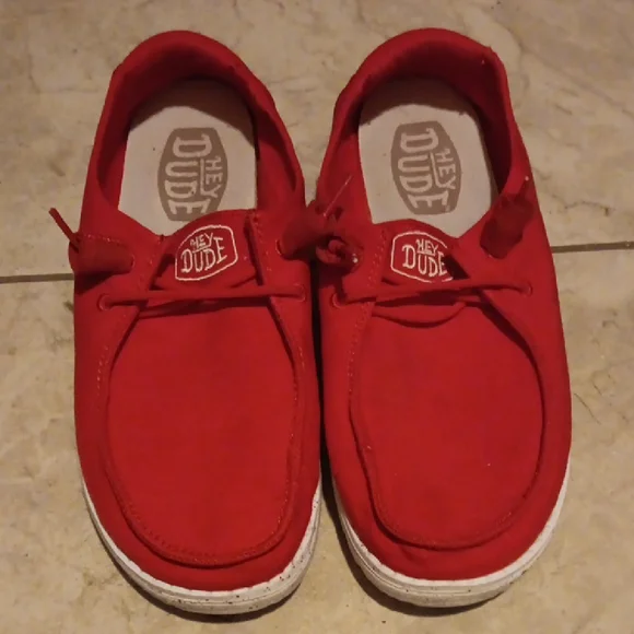 Hey Dude Womens Vibrant Red - Picture 1 of 3